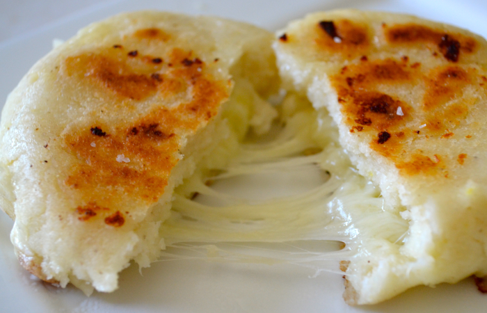 Arepa de queso Panaderia buke pan artesanal chia cajica